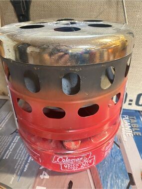 VINTAGE 1981 COLEMAN MODEL 518C CATALYTIC HEATER Canada Made